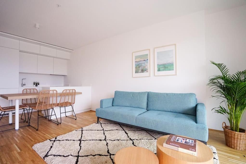 Oberlaa New Apartment - 15 Min To City Виена Екстериор снимка